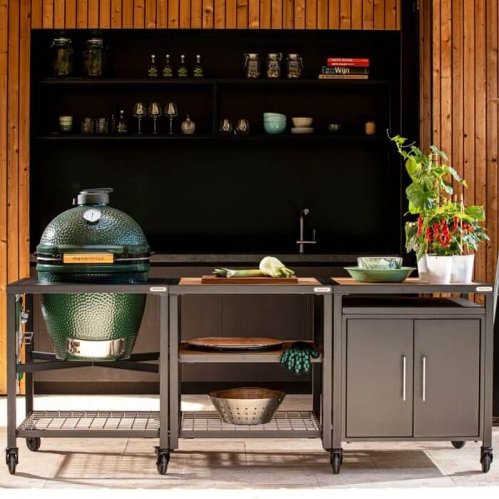 Big Green Egg Large Lifestyle 3