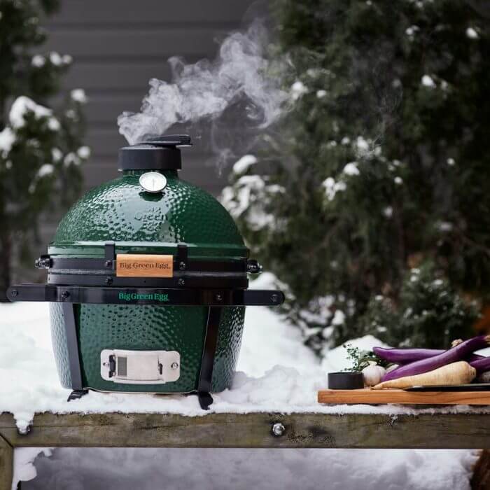 Big Green Egg MiniMax Lifestyle 3