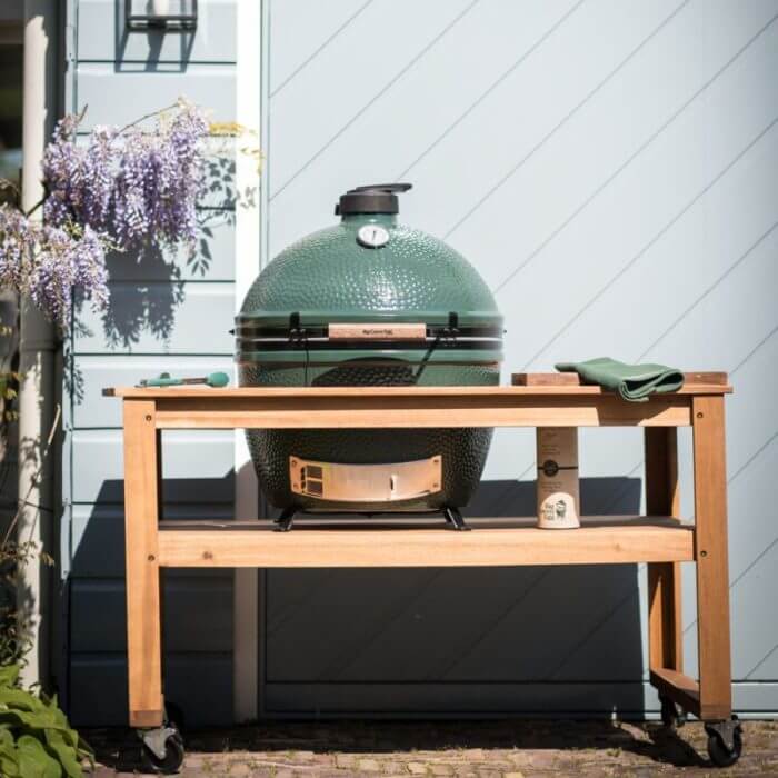 Big Green Egg XLarge Lifestyle 4