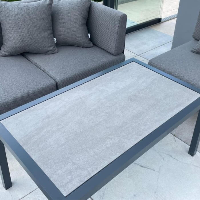 zestawy wypoczynkowe na balkon modern2